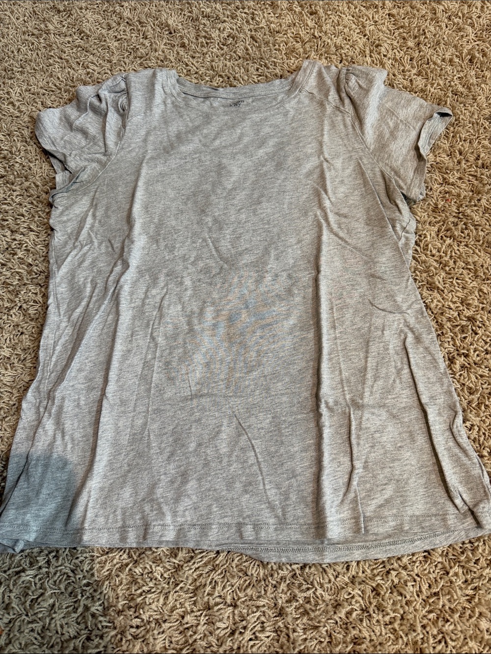 ❤️ crown & ivy Light Gray Casual Short Sleeve Tee